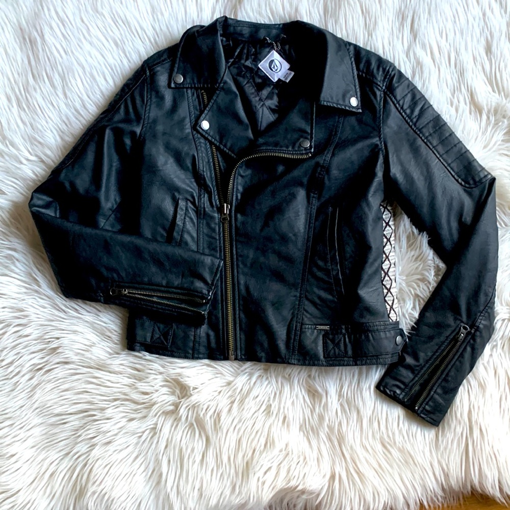 VOLCOM Faux Leather Jacket_Black Front_Chevron Fabric Back_Size S/P_Zip Up